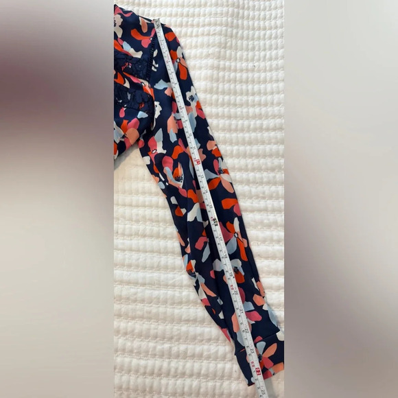 NWT Draper James Silk Floral Print Blouse Size 4 - Picture 11 of 11